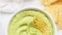 Easy Avocado Salsa (SO GOOD!) Easy Avocado Salsa (SO GOOD!)