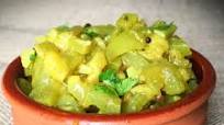 Bottle Gourd Curry (Lau Ghonto) Bottle Gourd Curry (Lau Ghonto)