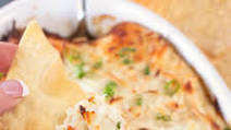 Crab Rangoon Dip with Crispy Won Ton Chips Crab Rangoon Dip with Crispy Won Ton Chips