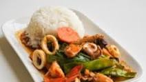 Seafood Stir-Fried in Thai Chili Paste (Nam Prik Pao) Seafood Stir-Fried in Thai Chili Paste (Nam Prik Pao)