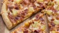 Three Cheese Hawaiian Pizza Three Cheese Hawaiian Pizza