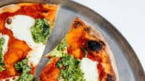 Italian Pizza Recipe (Make it Like a Pro!) Italian Pizza Recipe (Make it Like a Pro!)