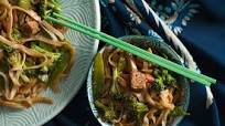 Veggie Tempeh Stir Fry over Udon Noodles Veggie Tempeh Stir Fry over Udon Noodles
