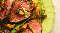 Venison Steak with Caramelized Onions and Mushrooms Venison Steak with Caramelized Onions and Mushrooms