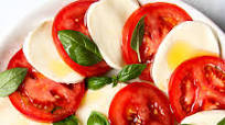 Classic Caprese Salad (Insalata Caprese) Classic Caprese Salad (Insalata Caprese)