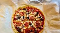 Mouthwatering Baked Thin-Crust Cast Iron Pizza On The Go Mouthwatering Baked Thin-Crust Cast Iron Pizza On The Go