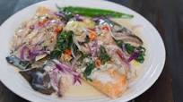Paksiw na Salmon sa Gata Paksiw na Salmon sa Gata