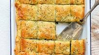 Easy Spanakopita (Greek Spinach Pie) Easy Spanakopita (Greek Spinach Pie)