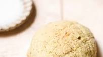 Japanese Melon Pan (Vegan) Japanese Melon Pan (Vegan)