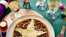 Giant Savoury Mince Pie Giant Savoury Mince Pie
