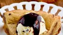 Peanut Butter Chocolate Chip Cookie Cake Peanut Butter Chocolate Chip Cookie Cake