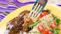 Slow Cooker Chicken Mole Recipe #PruebaElSaborDeKnorr Slow Cooker Chicken Mole Recipe #PruebaElSaborDeKnorr