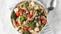 Healthier Greek Pasta Salad (21 Day Fix Friendly) Healthier Greek Pasta Salad (21 Day Fix Friendly)