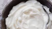 Lebanese Garlic Sauce (Toum) Lebanese Garlic Sauce (Toum)