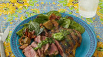 Garlic Butter Steak with Warm Spinach Salad Garlic Butter Steak with Warm Spinach Salad