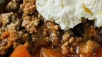 Super easy Crock Pot Apple Spice Dump Cake Recipe Super easy Crock Pot Apple Spice Dump Cake Recipe