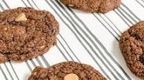 Two Point Chocolate Reese’s Peanut Butter Cookies Two Point Chocolate Reese’s Peanut Butter Cookies