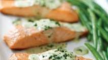 Grilled Salmon with Pesto Sauce Grilled Salmon with Pesto Sauce