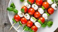 Caprese Skewers With Balsamic Glaze Caprese Skewers With Balsamic Glaze