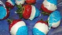 Easy Chocolate Covered Red, White, And Blue Strawberries Easy Chocolate Covered Red, White, And Blue Strawberries