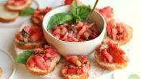 Easy tomato bruschetta appetizer Easy tomato bruschetta appetizer