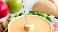 SWISS & CHEDDAR CHEESE FONDUE SWISS & CHEDDAR CHEESE FONDUE