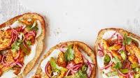 Chicken tikka masala pizzas Chicken tikka masala pizzas