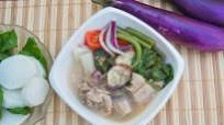 Pork Sinigang (Pork in Tamarind Soup) Pork Sinigang (Pork in Tamarind Soup)