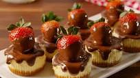 Chocolate-Strawberry Cheesecakes Chocolate-Strawberry Cheesecakes