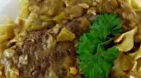 Easy Beef Recipe – Cube Steak With Green Chili Gravy & Noodles Easy Beef Recipe – Cube Steak With Green Chili Gravy & Noodles