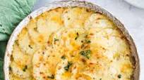 Cheesy Scalloped Potatoes Cheesy Scalloped Potatoes