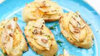 Sharp Cheddar and Grilled Pear Crostini Sharp Cheddar and Grilled Pear Crostini