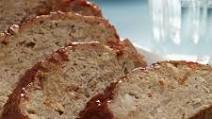 How to Make Dairy-Free Meatloaf How to Make Dairy-Free Meatloaf