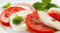 Insalata Caprese (Caprese Salad) Insalata Caprese (Caprese Salad)