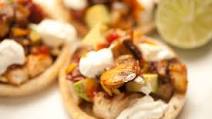 Chicken and Mushroom with Roasted Tomato Salsita Sopes Chicken and Mushroom with Roasted Tomato Salsita Sopes