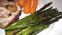 Grilled Asparagus With Lemon and Garlic Grilled Asparagus With Lemon and Garlic