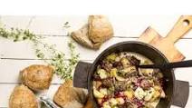 Viltskavsgryta med messmör & potatis Viltskavsgryta med messmör & potatis