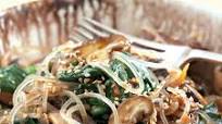 Sweet Potato Noodles (Japchae) Sweet Potato Noodles (Japchae)
