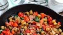 Bacon and Veggie Breakfast Skillet: Paleo, Whole30, Easy Meal Prep Bacon and Veggie Breakfast Skillet: Paleo, Whole30, Easy Meal Prep