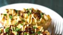 Protein-Packed Stuffed Baked Potatoes (V/GF) Protein-Packed Stuffed Baked Potatoes (V/GF)