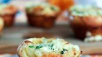 Spinach Caramelized Onion Breakfast Brioche Spinach Caramelized Onion Breakfast Brioche