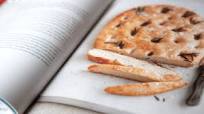 Focaccia al rosmarino Focaccia al rosmarino