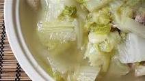 Chinese cabbage soup, cooked with pork bones Chinese cabbage soup, cooked with pork bones