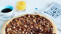 Salted caramel and chocolate pizza Salted caramel and chocolate pizza