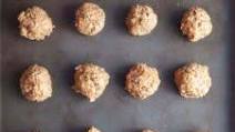 Low FODMAP Protein Balls Low FODMAP Protein Balls