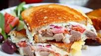 Gyro Grilled Cheese Sandwich (aka Gyro Melt) Gyro Grilled Cheese Sandwich (aka Gyro Melt)