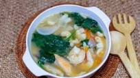 Sinigang na Salmon Belly at Hipon Sinigang na Salmon Belly at Hipon