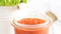 Easy Neapolitan Pizza Sauce (No Cook) Easy Neapolitan Pizza Sauce (No Cook)