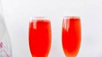 Strawberry Bellini Strawberry Bellini