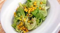 Ensalada de lechuga, maíz y sésamo - Karlos Arguiñano Ensalada de lechuga, maíz y sésamo - Karlos Arguiñano